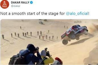 Dakar 2020, pauroso incidente per Alonso (Guarda) Dakar 2020, pauroso incidente per Alonso (Guarda)