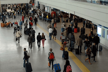 Virus misterioso, a Fiumicino monitorati passeggeri in arrivo da Wuhan Virus misterioso, a Fiumicino monitorati passeggeri in arrivo da Wuhan