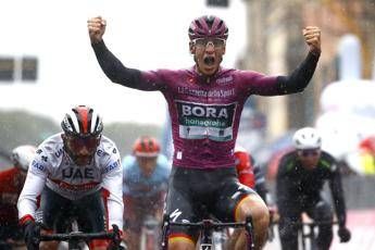 Ackermann vince la quinta tappa Ackermann vince la quinta tappa