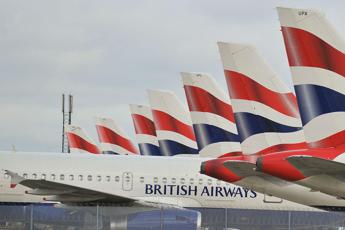 Coronavirus, British Airways ferma i voli verso l'Italia