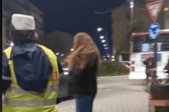 Firenze, aggredito il sindaco leghista di Massa/Guarda Firenze, aggredito il sindaco leghista di Massa/Guarda