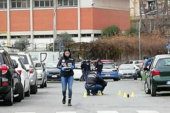 Roma, agguato davanti asilo: morto 34enne Roma, agguato davanti asilo: morto 34enne