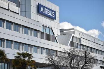 Coronavirus, Airbus: Persi 481 mln nel primo trimestre Coronavirus, Airbus: Persi 481 mln nel primo trimestre