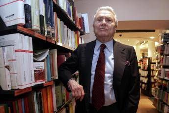 E' morto Alberto Arbasino E' morto Alberto Arbasino