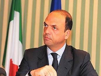Alfano: Bonaiuti una persona per bene, con suo gesto manifesta grande coraggio Alfano: Bonaiuti una persona per bene, con suo gesto manifesta grande coraggio