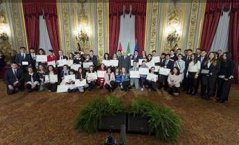 Mattarella premia 29 giovani Alfieri della Repubblica Mattarella premia 29 giovani Alfieri della Repubblica