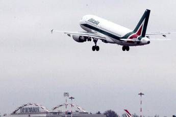 Alitalia, arriva proroga prestito