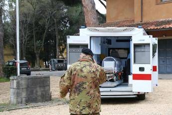 Coronavirus, Esercito arruola 120 tenenti medici e 200 marescialli infermieri Coronavirus, Esercito arruola 120 tenenti medici e 200 marescialli infermieri