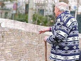 Ipertensione, regole da riscrivere per cure a malati di Alzheimer Ipertensione, regole da riscrivere per cure a malati di Alzheimer