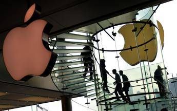 Apple, utili in calo nel quarto trimestre Apple, utili in calo nel quarto trimestre