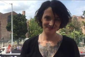 Asia Argento al Gay Pride: Sono qui per la libertà di amare /Video Asia Argento al Gay Pride: Sono qui per la libertà di amare /Video