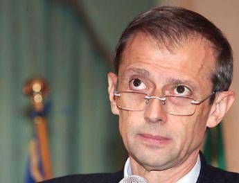 Covid, Fassino: Sono in autoisolamento dopo caso Merlo Covid, Fassino: Sono in autoisolamento dopo caso Merlo