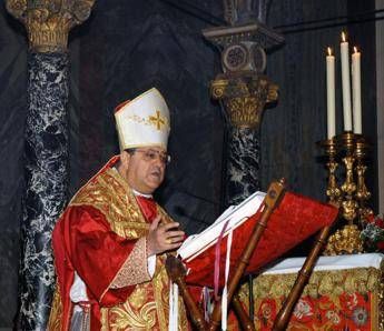 Maradona, cardinale Sepe: Ci ha riempito di orgoglio Maradona, cardinale Sepe: Ci ha riempito di orgoglio
