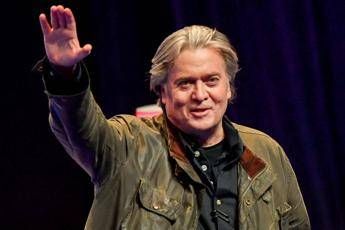 Bannon avverte l'Italia: Pechino regime rapace Bannon avverte l'Italia: Pechino regime rapace