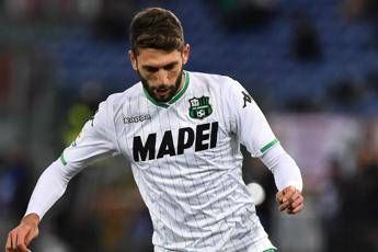 Verona-Sassuolo 0-2, emiliani in testa alla classifica