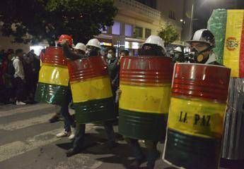Bolivia, a fuoco case sorella Morales e governatori Bolivia, a fuoco case sorella Morales e governatori