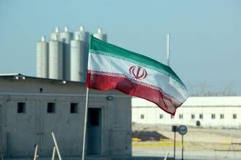 Iran, terremoto vicino impianto nucleare di Bushehr Iran, terremoto vicino impianto nucleare di Bushehr