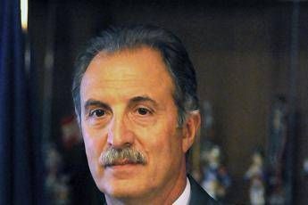 Bardi, primo giorno da governatore Bardi, primo giorno da governatore