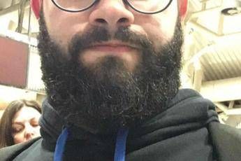 Nella barba più batteri che nel pelo dei cani Nella barba più batteri che nel pelo dei cani