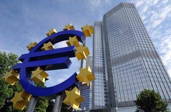 Allarme Bce: Manovra pesa su deficit Eurozona Allarme Bce: Manovra pesa su deficit Eurozona