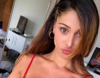 Belen: ''Anche io una sola volta a festa Genovese, parlai con mio amico Cracco'' Belen: ''Anche io una sola volta a festa Genovese, parlai con mio amico Cracco''