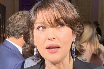 Monica Bellucci gela Amadeus: Non andrò a Sanremo Monica Bellucci gela Amadeus: Non andrò a Sanremo
