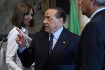 Berlusconi: Nasce governo di ultrasinistra