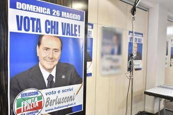 Europee, 5 impresentabili: c'è Berlusconi Europee, 5 impresentabili: c'è Berlusconi