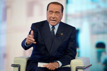 Berlusconi: Dispiaciuto per assenza Carfagna in piazza