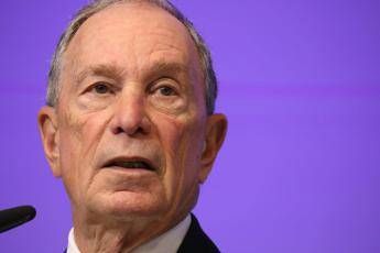 Usa, Bloomberg pronto a candidarsi