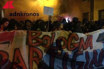 Salvini a Bologna, tensioni polizia-centri sociali Salvini a Bologna, tensioni polizia-centri sociali