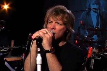 Da Arisa a Bon Jovi, le mille cover di Hallelujah /Ascolta Da Arisa a Bon Jovi, le mille cover di Hallelujah /Ascolta