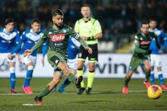 Napoli batte il Brescia 2-1 Napoli batte il Brescia 2-1