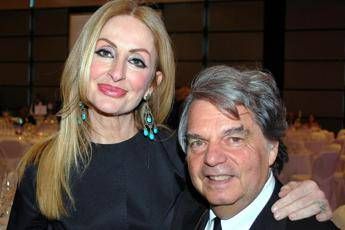 Beatrice Di Maio non esiste: dietro i tweet contro il governo c'è la moglie di Brunetta Beatrice Di Maio non esiste: dietro i tweet contro il governo c'è la moglie di Brunetta