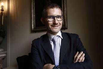 'E' nato prima l'uomo o la carta bollata?', nuovo libro di Celotto 'E' nato prima l'uomo o la carta bollata?', nuovo libro di Celotto