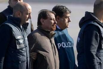 Ex Br Persichetti: Battisti esibito come un trofeo, è barbarie Ex Br Persichetti: Battisti esibito come un trofeo, è barbarie