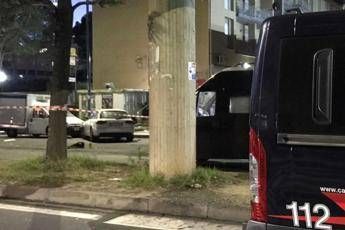 Mette bomba davanti a distributore tabacchi, ladro muore a Catania