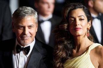 Amal e George Clooney aspettano due gemelli Amal e George Clooney aspettano due gemelli