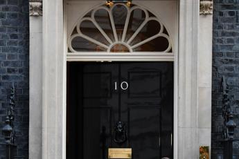 Coronavirus, Downing Street annuncia teleconferenza leader G7