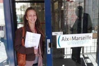 Crollo Marsiglia, tra i dispersi un'italiana Crollo Marsiglia, tra i dispersi un'italiana