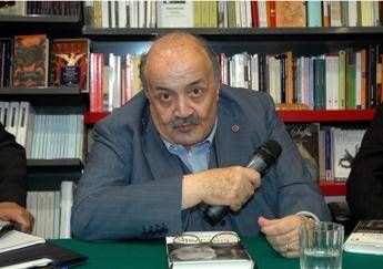 Coronavirus, Maurizio Costanzo: Restare a casa? Me ne frego Coronavirus, Maurizio Costanzo: Restare a casa? Me ne frego