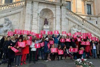 Roma, sit in in Campidoglio per la Casa delle Donne