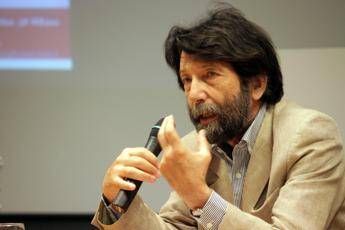 Coronavirus, Cacciari: In Lombardia e Veneto toni drammatici Coronavirus, Cacciari: In Lombardia e Veneto toni drammatici