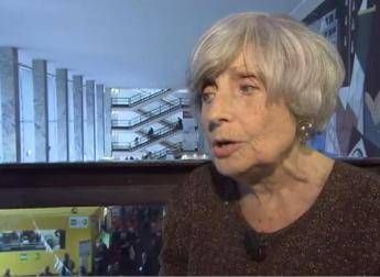 Addio ad Adele Cambria, pioniera del giornalismo al femminile Addio ad Adele Cambria, pioniera del giornalismo al femminile