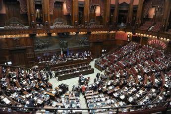 Coronavirus, cameraman positivo: era stato a Montecitorio