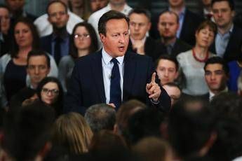 Panama Papers, la difesa di Cameron: Su mio padre affermazioni false Panama Papers, la difesa di Cameron: Su mio padre affermazioni false