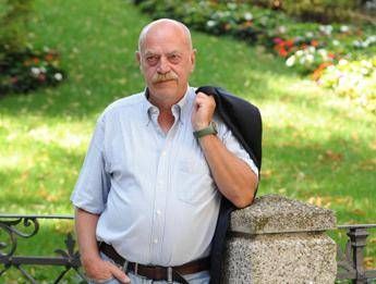 Toni Capuozzo coordinatore editoriali Notizie.it Toni Capuozzo coordinatore editoriali Notizie.it