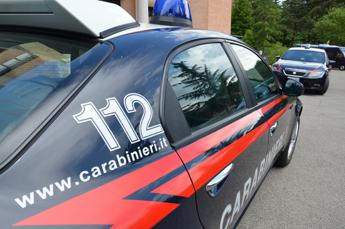 Coronavirus, 88enne positivo chiede aiuto a carabinieri per andare in ospedale