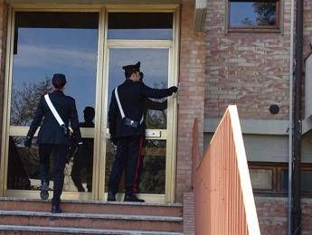 Pensione, consegna a domicilio per over 75: accordo Poste-Carabinieri Pensione, consegna a domicilio per over 75: accordo Poste-Carabinieri