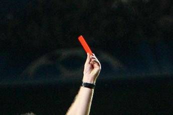Tossisci in faccia a un avversario? Rischi il cartellino rosso Tossisci in faccia a un avversario? Rischi il cartellino rosso